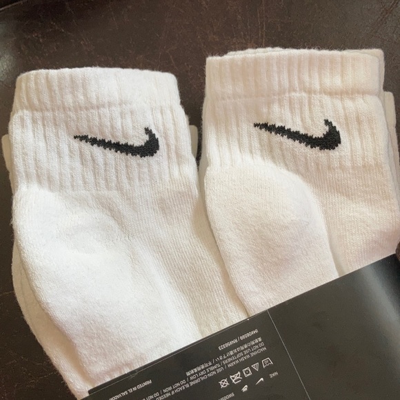 Nike Everyday Cotton Cushioned Ankle Socks 6 pk - Picture 3 of 3
